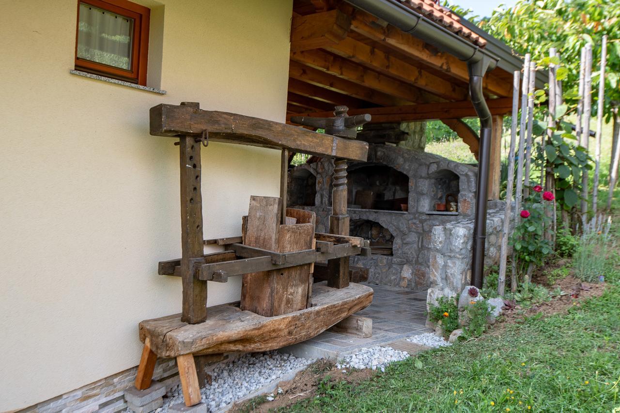 Vineyard Cottage Pod Piramido Dobrnic Exterior photo